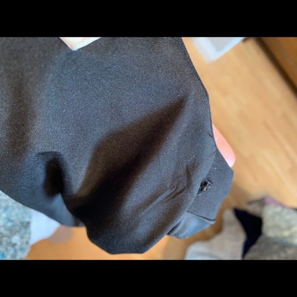 H&M blazer with cute zipper detailing - Picture 3 of 4